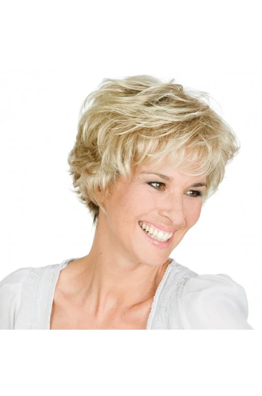 Συνθετική περούκα Gisela Mayer: Extra Lace πλαϊνή όψη. Συνθετική περούκα Gisela Mayer: Extra Lace πλαϊνή όψη.