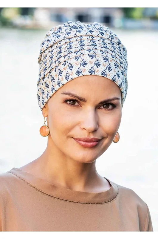 Τουρμπάν Belle Madame Mia 912-70 Lily-Print μπροστινή όψη. Τουρμπάν Belle Madame Mia 912-70 Lily-Print μπροστινή όψη.