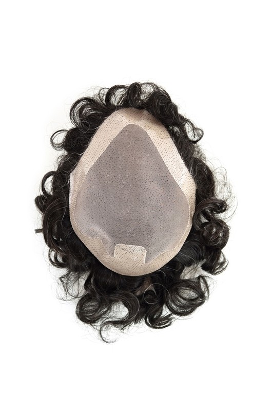 Herren-Toupet Gisela Mayer Polo mit Synthetikhaar, 100 % Dichte und 9 cm Haarlänge für ein natürliches und dezentes Ergebnis.