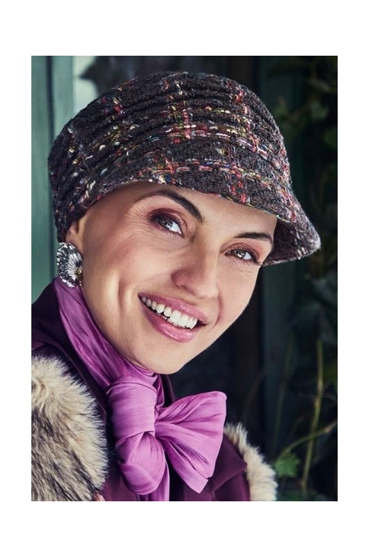 Το εντυπωσιακό Καπέλο Christine HocPandora Boho Oxford Brown με διακριτική χρυσή κλωστή.
