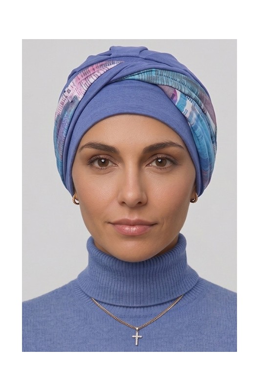 Το Τουρμπάνι Lidia IRIS Print b/278+b/399 προσφέρει άριστη εφαρμογή χάρη στο ελαστικό μπαμπού και τις κοντές κορδέλες.